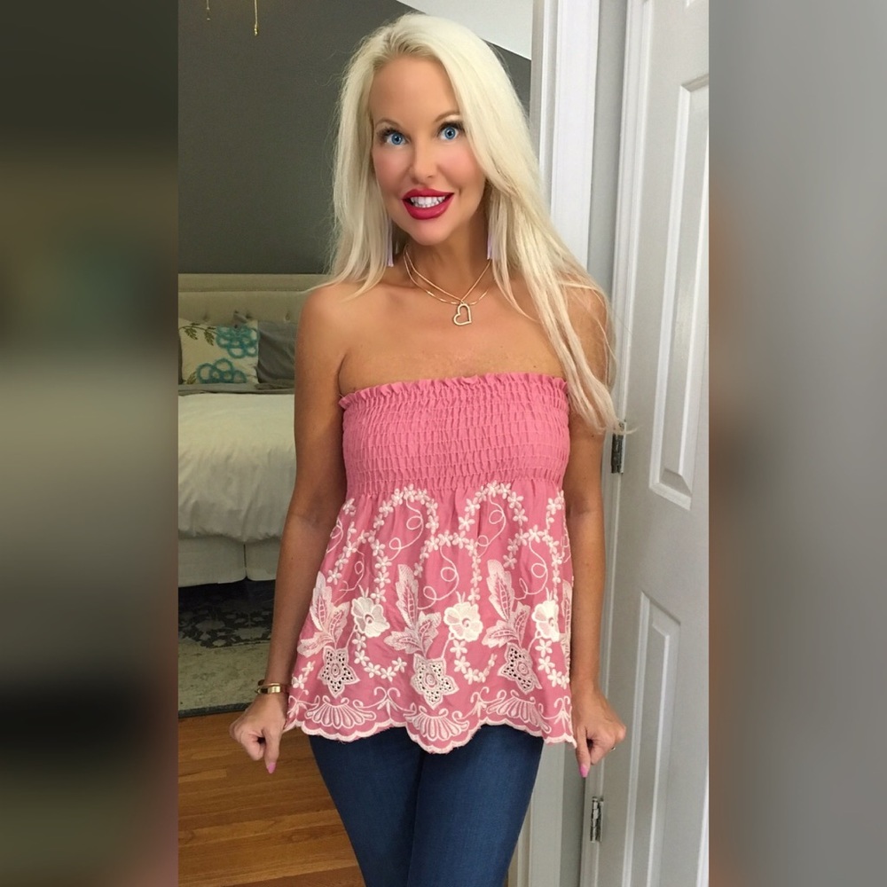 LAST 1! 🌸 A must this Spring! Pink Strapless - Picture 2 of 3